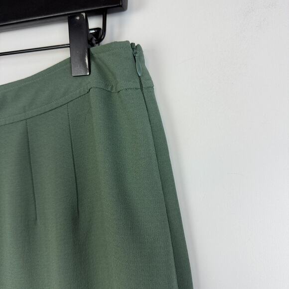 Eileen Fisher Silk Wide Leg Crepe Culotte Crop Pants in Nori Green - Size 6 - Picture 3 of 11